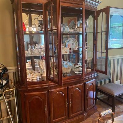 Estate Sales By Olga in Colonia, NJ