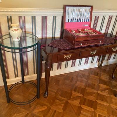Estate Sales By Olga in Colonia, NJ