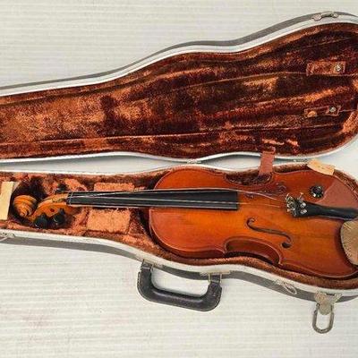 #2934 • Violin with Case

