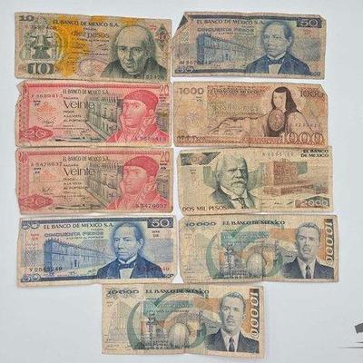 #1802 • Foreign Currency Banknotes
