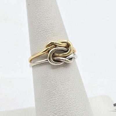 #552 • 14k Gold and White Gold Ring, 3.1g
