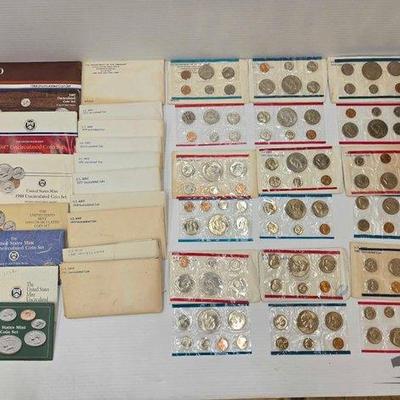 #1716 • 1972-1993 Uncirculated U.S. Mint Coin Sets
