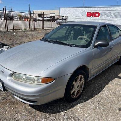 #350 • 2002 Oldsmobile Alero
