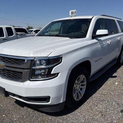 #200 • 2016 Chevrolet Suburban
