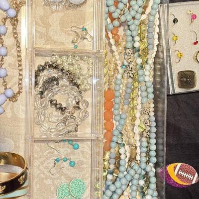 Sale Photo Thumbnail #248