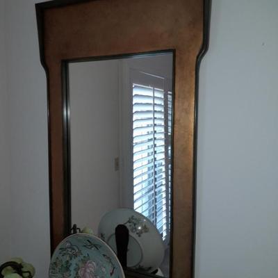 Timeless, decorator sharp wood mirror
