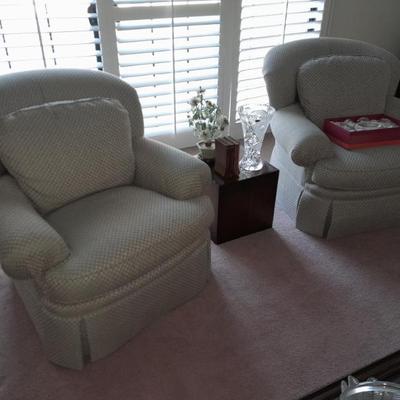 Pristine sofa chairs by Century