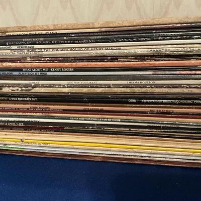 Record Lot #2 Cher, Willie Nelson, Chicago And More 