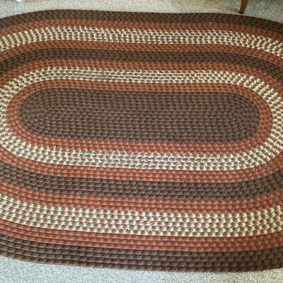 Earthtone Braided Oval Rug