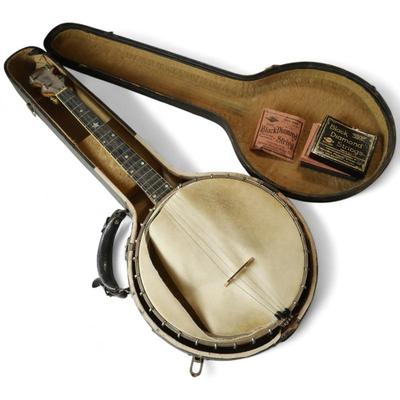 1920s Vega Tubaphone 4-String Style M Banjo w/ Case