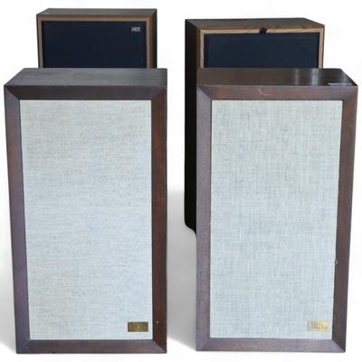 Acoustic Research AR-3a Walnut Veneer Speakers