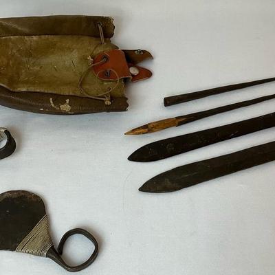 Somali Bilbao Daggers And Leather Pouch