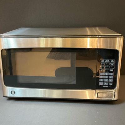 GE Microwave Oven