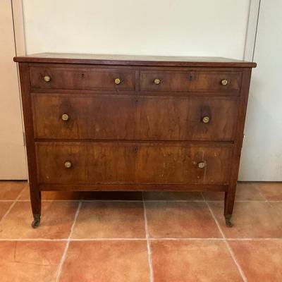 Vintage Chest Of Drawers 