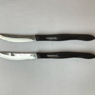 Two Cutco Table Knives, Set 1