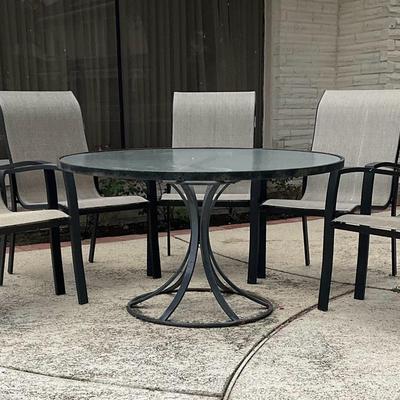 Patio Table & Chairs Set 1