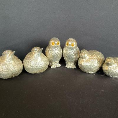 Vintage Metal Bird Salt And Pepper Shakers 