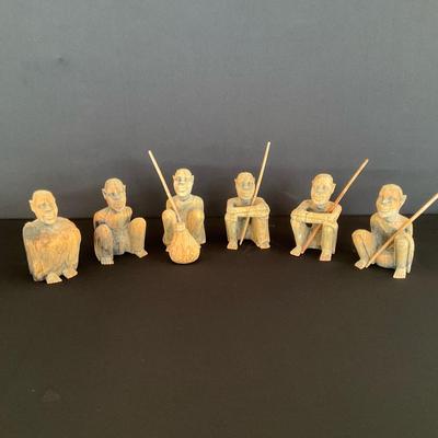 Small Wood Sculptures Signed By F. Mumo