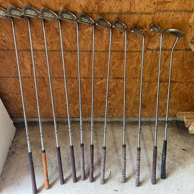Ping Zing 2 Karsten irons 2-9, S, W, And Odyssey Putter