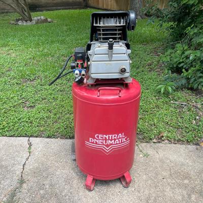 Central Pneumatic 21 Gallon Air Compressor