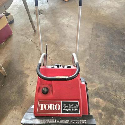 Toro S-200 Snow Blower