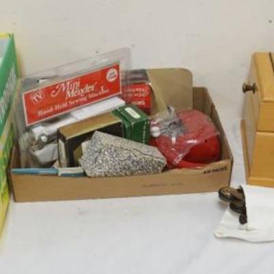 1102	GROUP OF ASSORTED SEWING ITEMS & BOX
