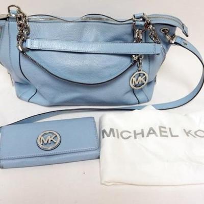 1157	MICHAEL KORS BLUE LEATHER SATCHEL WITH MATCHING LEATHER WALLET AND DUST COVER, APPROXIMATELY 15 IN X 10 IN
