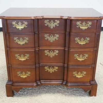 1207	BAKER MAHOGANY HISTORIC CHARLESTON REPRODUCTION 4 DRAWER BLOCK FRONT CHEST ON BRACKET FEET, APPROXIMATELY 38 IN X 22 IN X 32 IN H

