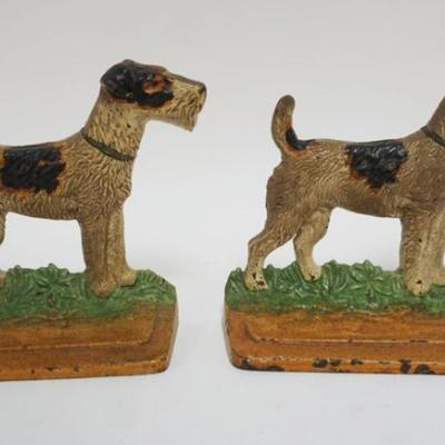 1089	CAST IRON SCOTTIE DOG BOOKENDS, APPROXIMATELY 6 IN X 3 IN X 6 IN HIGH
