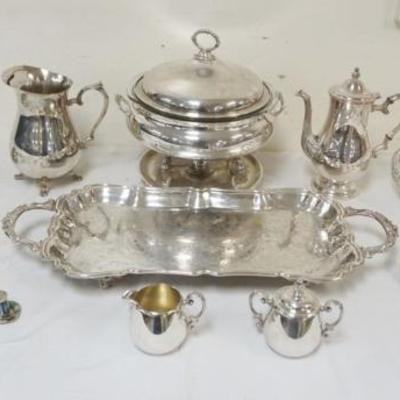 1060	GROUP OF ASSORTED SILVERPLATE
