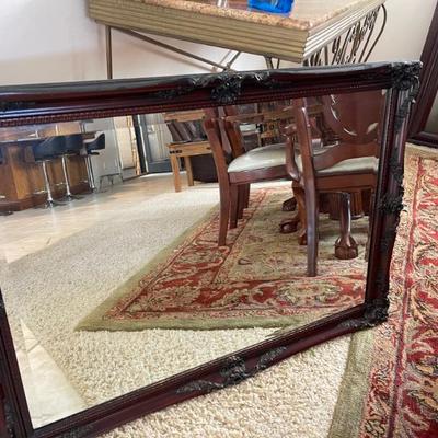 Elegant mirror 