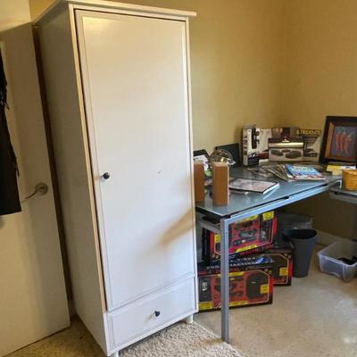 Office armoire 