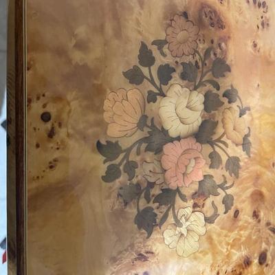  Jewelry box