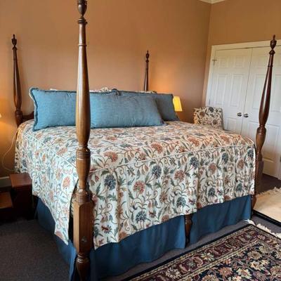 King 4 poster bed with bedding