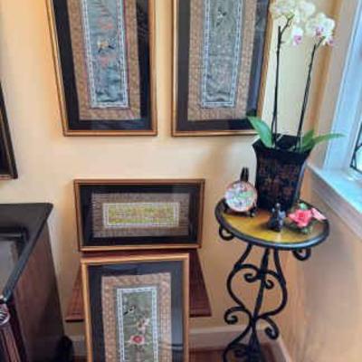 Asian prints with stand
