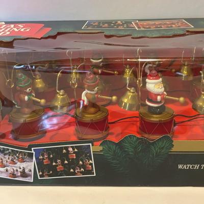 Mr. Christmas Santa’s marching band - New In Original Box