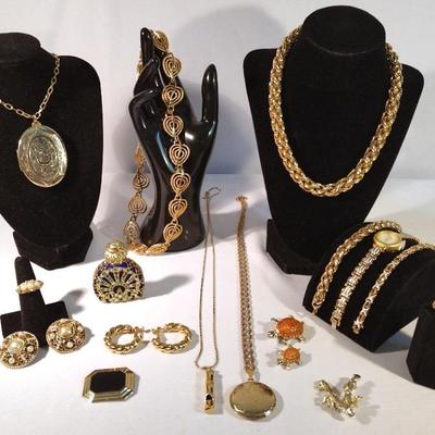 Elegant Goldtone Necklaces, Bracelets, Rings And More