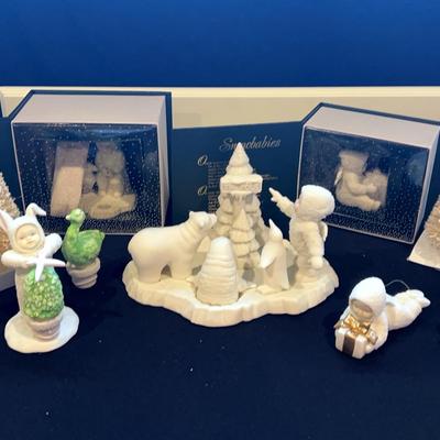 Collection Of Snowbabies And Wooden Snowbabies Shelf