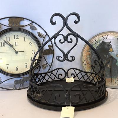 Bear Clocks & Decorative Hanging Round Metal Accent Piece 