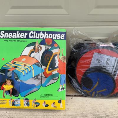 Play Hut Sneaker Clubhouse Play Arcade, Structure Twist And Fold