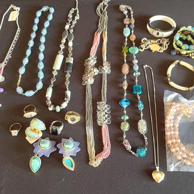 Costume Jewerly-Blue, Pink & Purple Necklaces, Bracelets & Rings