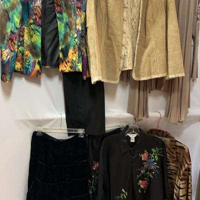 Women’s Jackets, Skirts, Pants And Tops