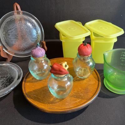 Vintage Kitchen Finds Including Tupperware!