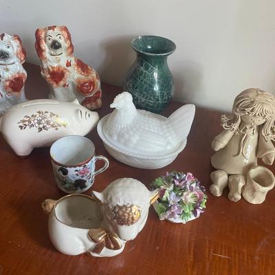 8 Collectible ceramics