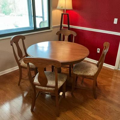 Canadel Round Wood Dining Table & Chairs