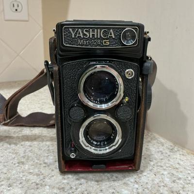 Yashica Mat 124G Camera