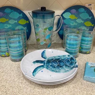 Summer Turtle And Fish Themed Plasticware For Entertaining  