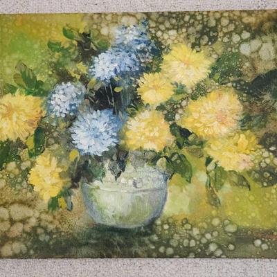 Sunny Centerpiece