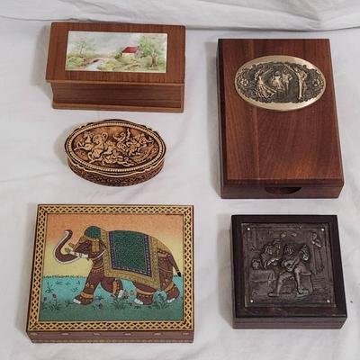 Novel Boxes