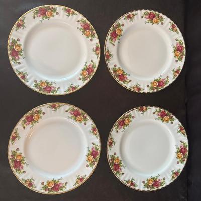 Old Country Roses Dinner Plates